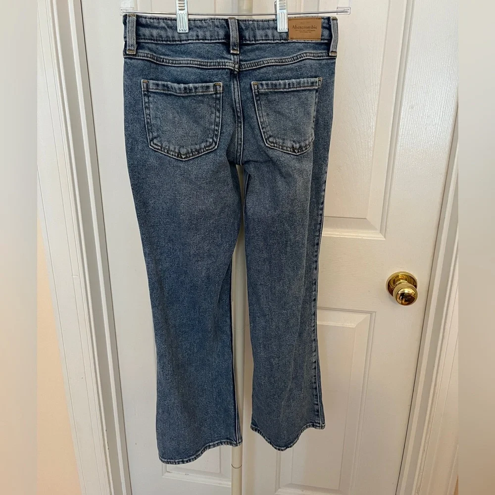 Abercrombie Kids Mid-Rise Flare Jeans in a girls size 11/12, medium wash